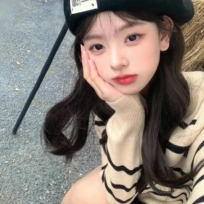 站起来的女孩 海报