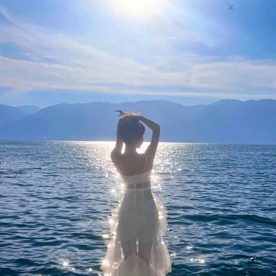 年轻的阿迈德 海报